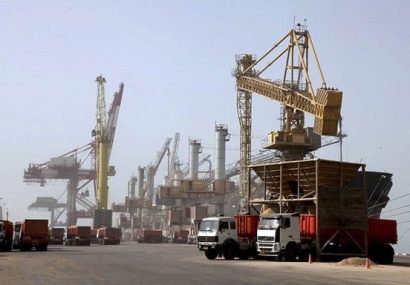 صادرات ایران در شرایط تحریم ۴برابر واردات است
