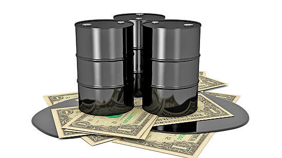 افت ۸درصدی قیمت نفت در یک ماه/ امیدورای برای افزایش قیمت کم‌رنگ‌تر شد