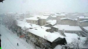 قطع برق در برخی مناطق استان گیلان/ برف سنگین در رشت + عکس