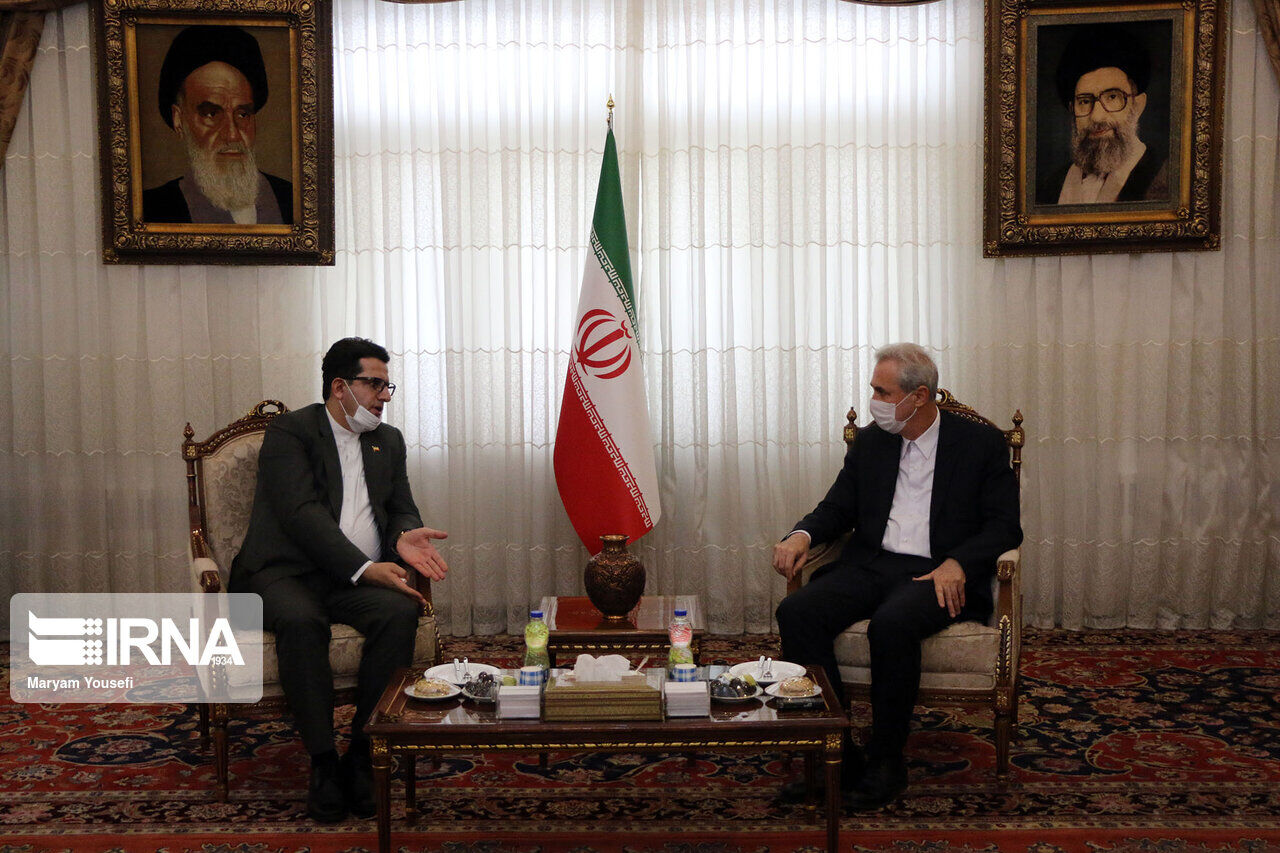 سفیر جدید ایران در باکو: توسعه روابط اقتصادی اولویت اصلی است