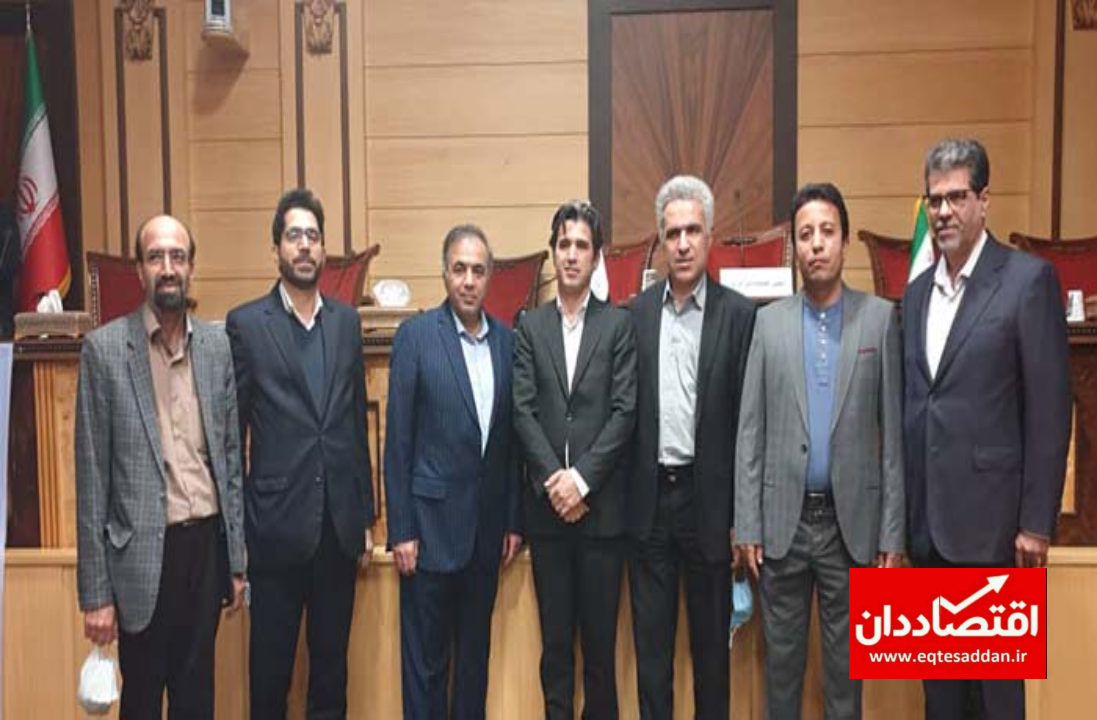 انتخاب رئیس و نائب رئیس انجمن اقتصاددانان ایران
