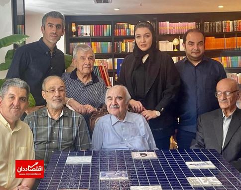 حضور افراد سرشناس در افتتاحیه کتاب‌فروشی مجتبی جباری