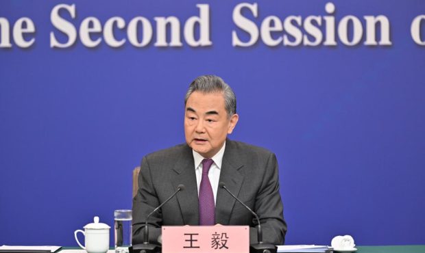 نشست خبری وزیر خارجه چین در حاشیه دو نشست ۲۰۲۴